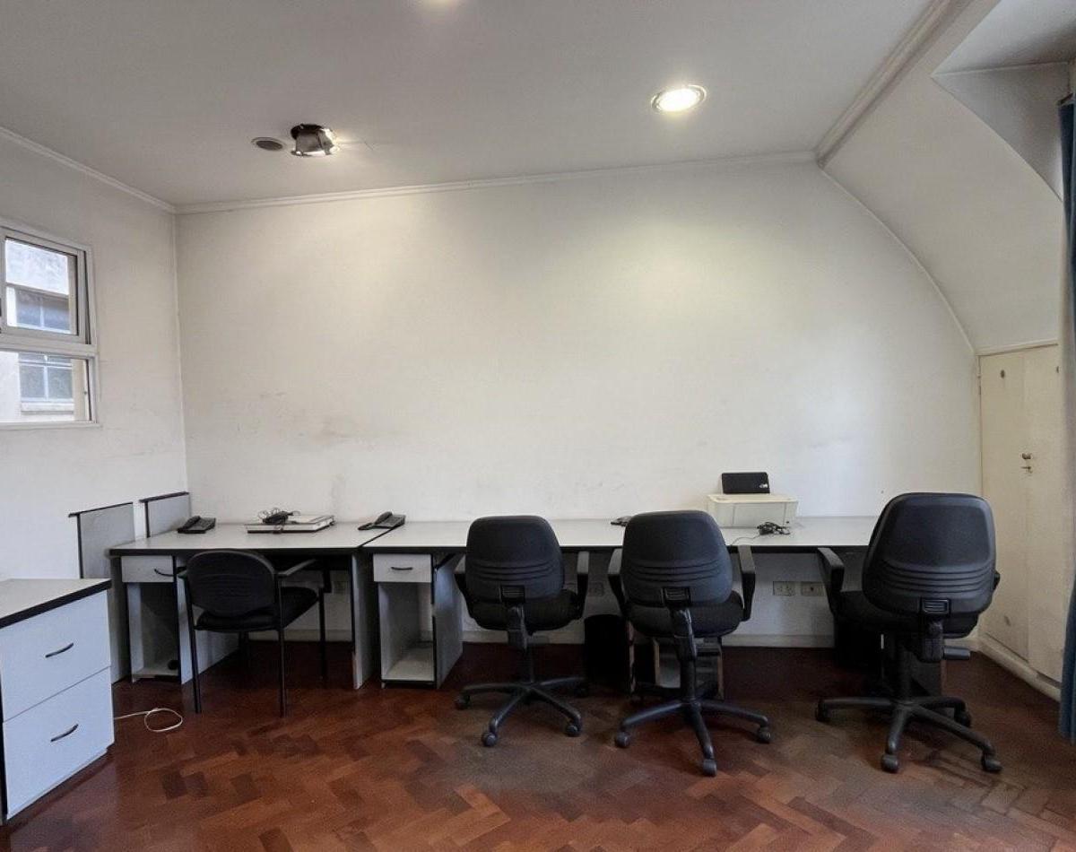Departamento 4 Ambientes en Av Belgrano Apto Profesional 1