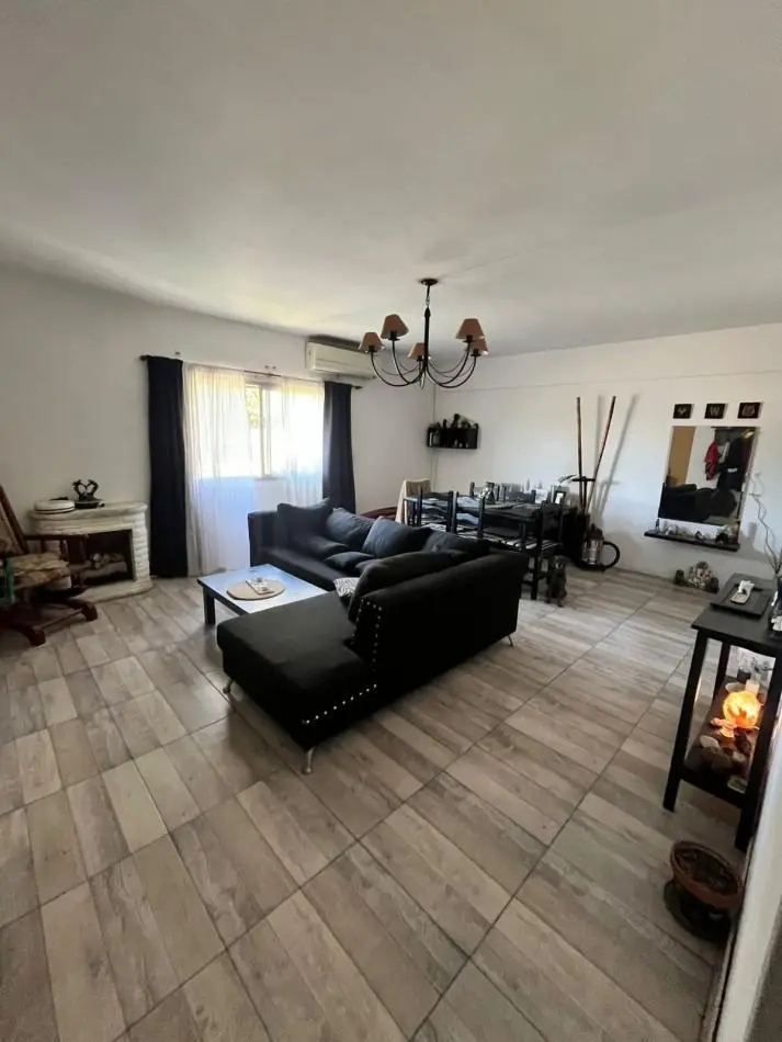 Departamento de 5 ambientes con 4 dormitorios en Barrio El Bueno - Berazategui 3