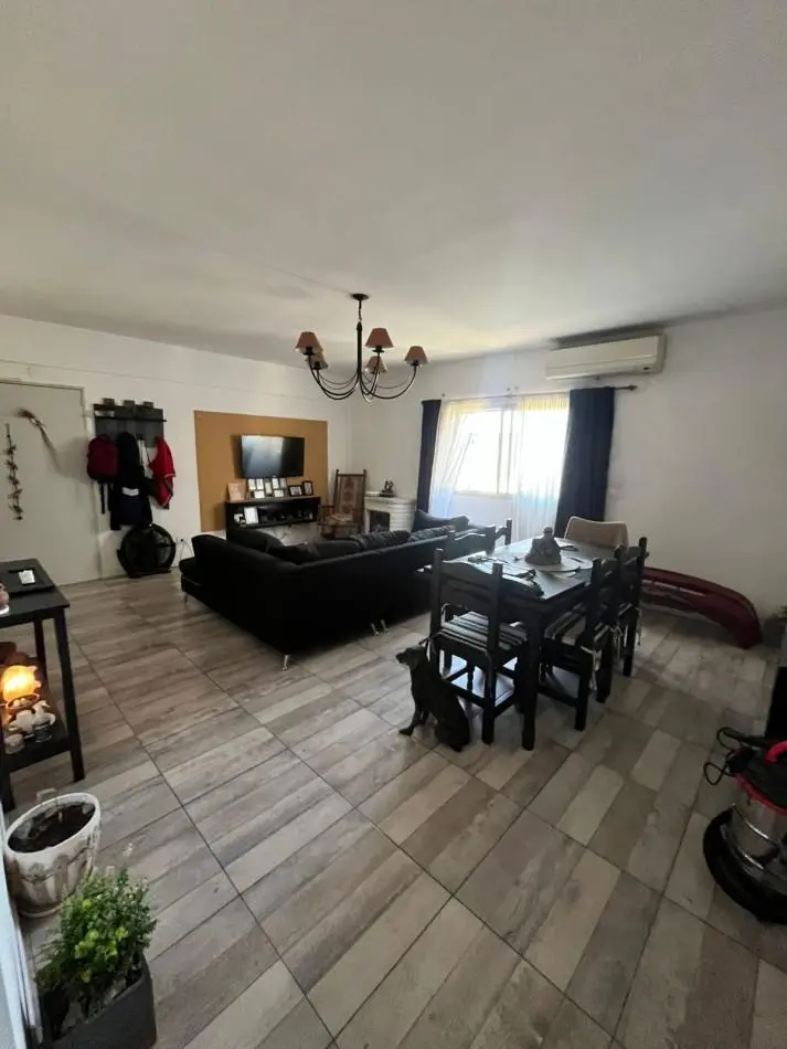 Departamento de 5 ambientes con 4 dormitorios en Barrio El Bueno - Berazategui 2