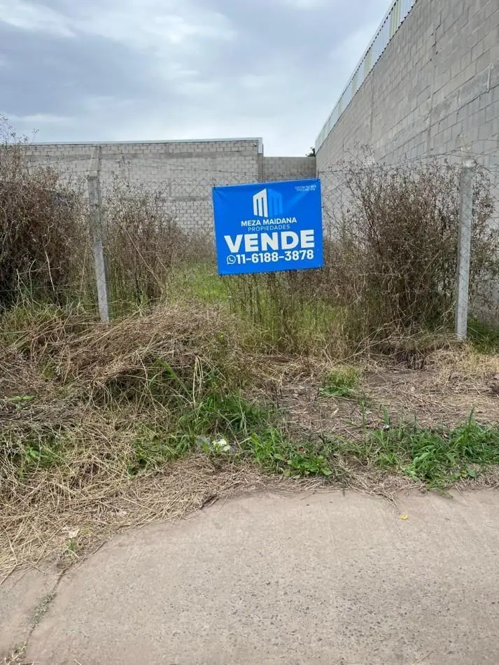 Lote en venta en el pato 1