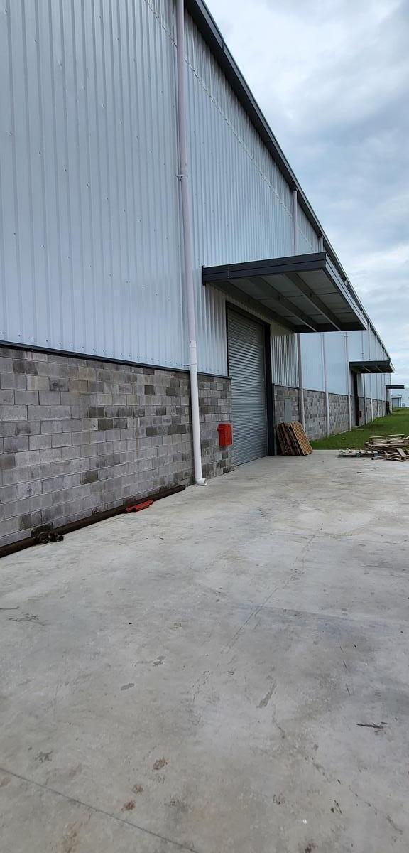 Depósito en Alquiler con Oficinas Polo Ezeiza 3