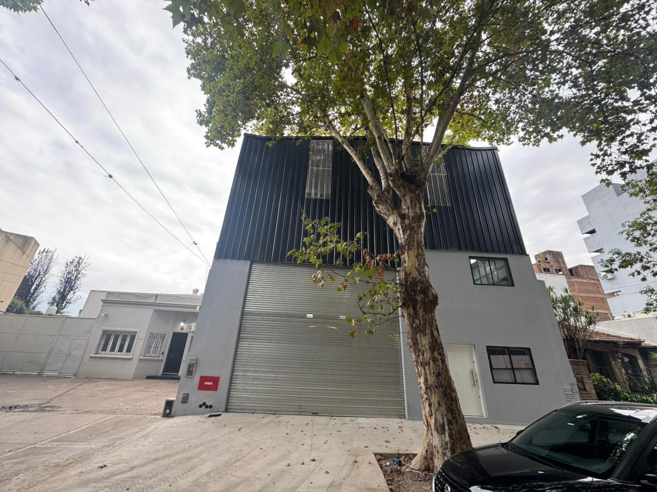 Deposito Galpon en Alquiler de 800 metros en Parque Chas Villa Urquiza Villa Ortuzar CABA
