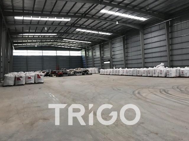 Depósito industrial en alquiler 2800m2 ROCIADORES playa dock de carga en Polo industrial Ezeiza