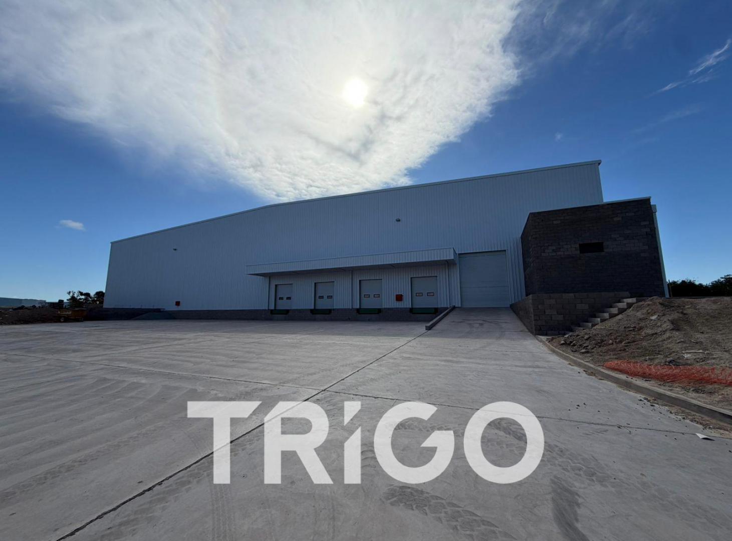 Nave Industrial y logistica en alquiler Acceso Oeste y Camino del Buen Ayre Predio cerrado seguridad