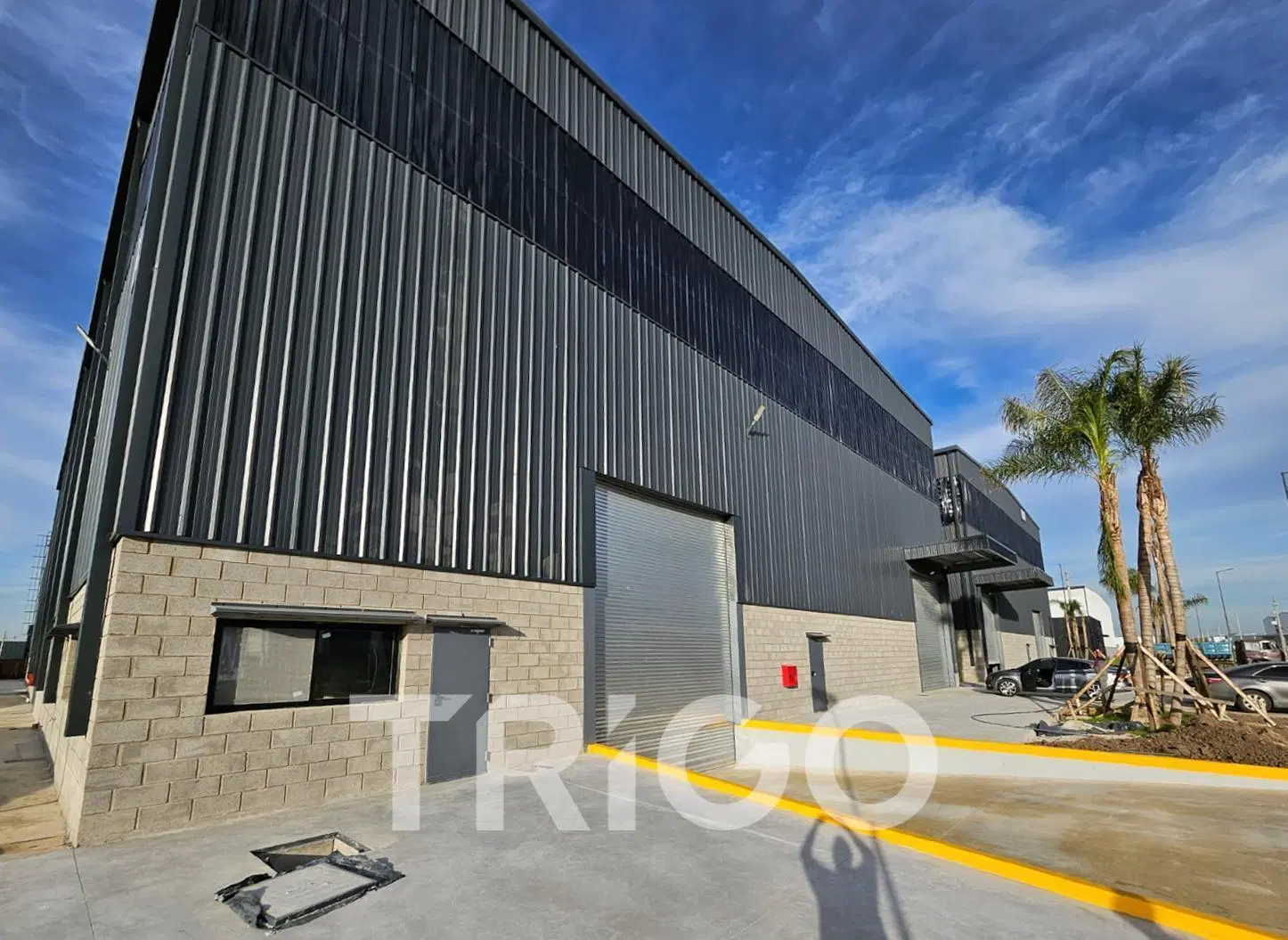 Alquiler de deposito industrial logistico en Polo industrial Spegazzini con dock de carga 4