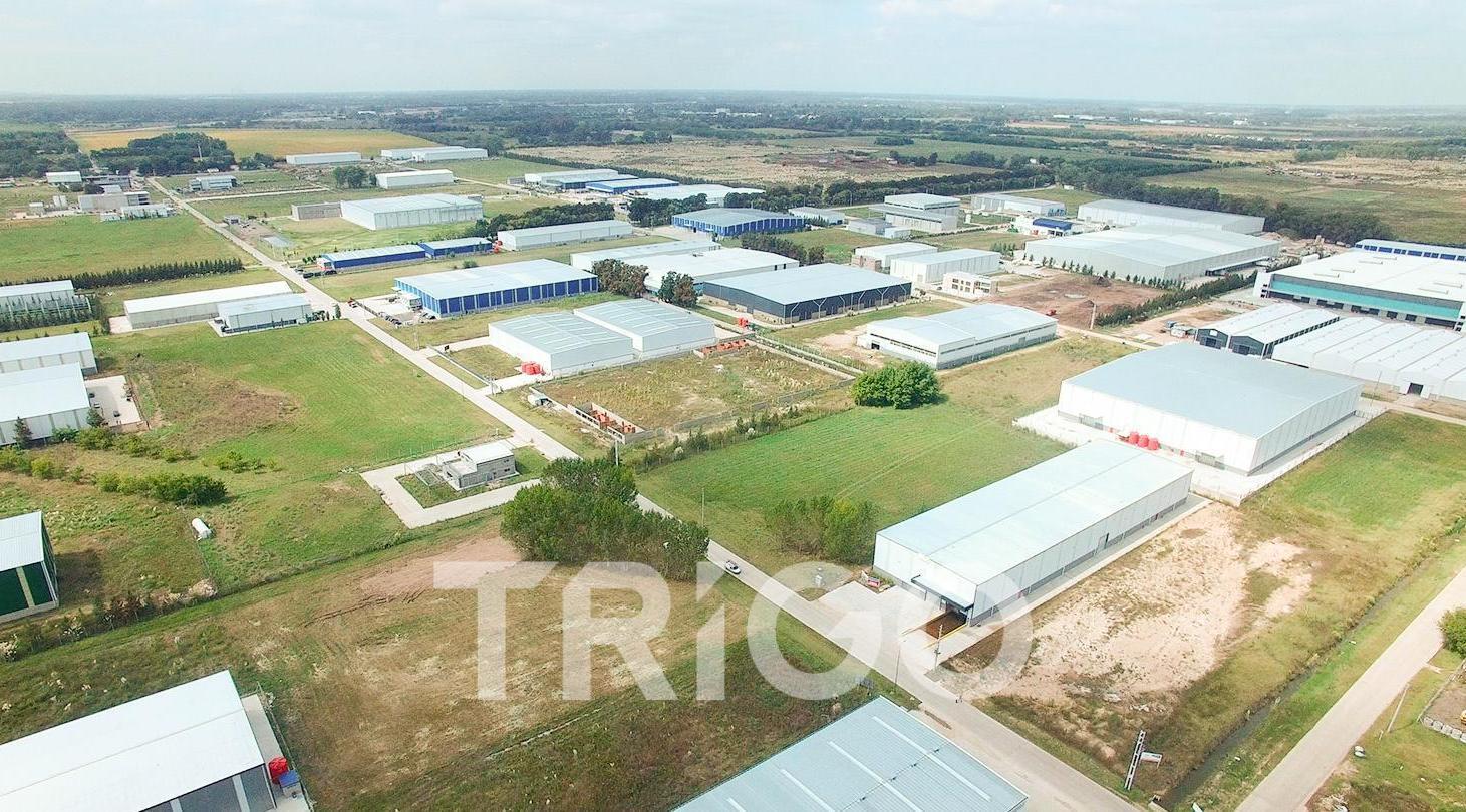OPORTUNIDAD Terreno industrial en PREVENTA complejo cerrado con seguridad 24hs