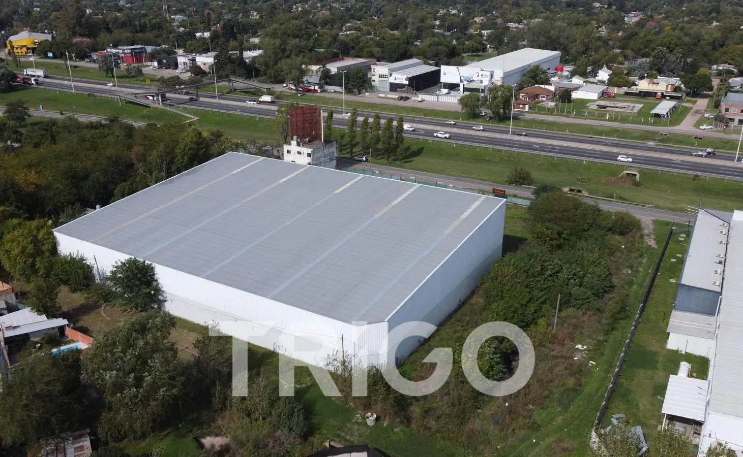 Nave Industrial en ALQUILER en La Reja Autopista Acceso Oeste 4