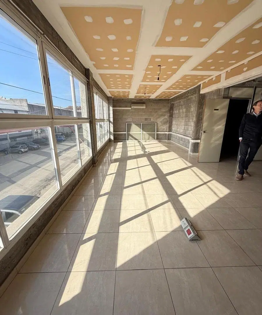 Excelente y único depósito de 600m2 cubiertos totales en Parque Industrial Morón 2
