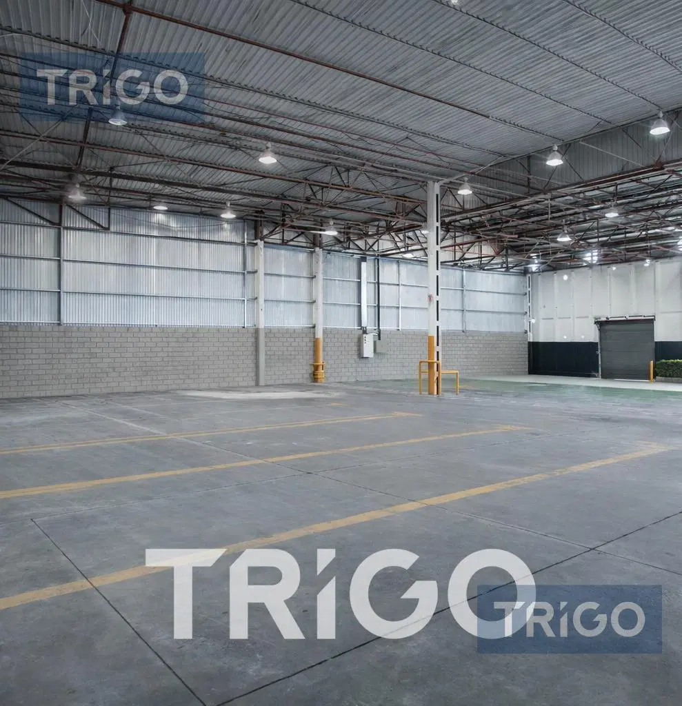 Depósito nave galpon de mas de 5.000 mts en alquiler Hurlingham Predio cerrado 10 min Au. Buen Ayre 2