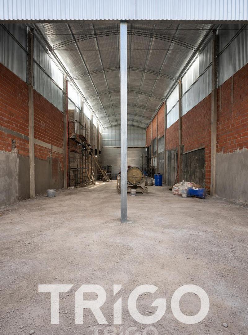 Foto de OPORTUNIDAD Deposito con oficinas Galpon en venta en Ciudadela Autopista acceso oeste y General Paz, imagen 5