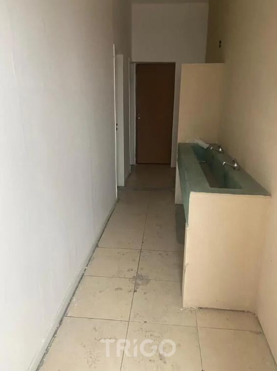 Foto de Alquiler de depósito comercial 986m2 en Paso del Rey - Moreno, imagen 4