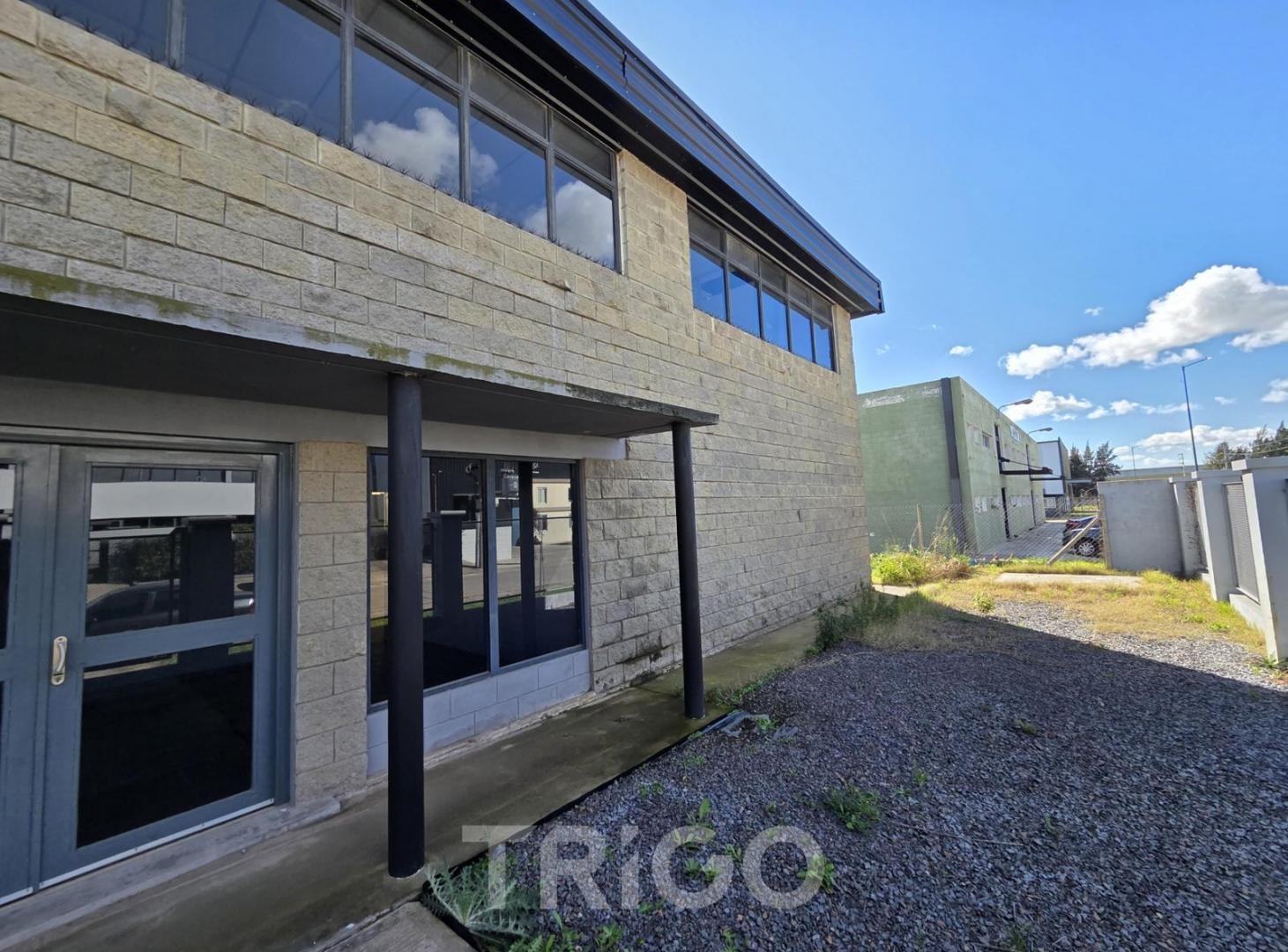 Foto de Oportunidad. Galpón de 1350m2 en venta y alquiler Polo industrial, imagen 1