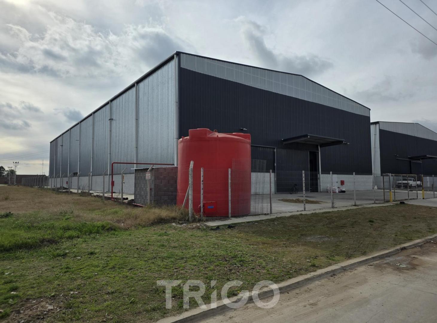 Foto de Galpón de 2.000m2 en venta Ezeiza dentro de complejo cerrado con, imagen 1