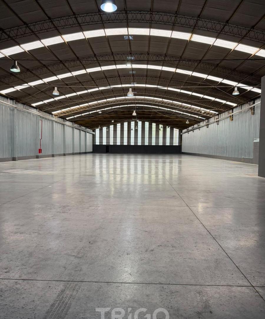 Foto de Excelente Depósito de 2000m2 en Predio Cerrado, imagen 1