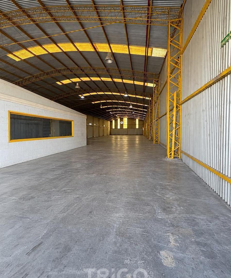 Foto de Depósito de 1200m2 en Predio Cerrado Seguridad 24hs, imagen 2