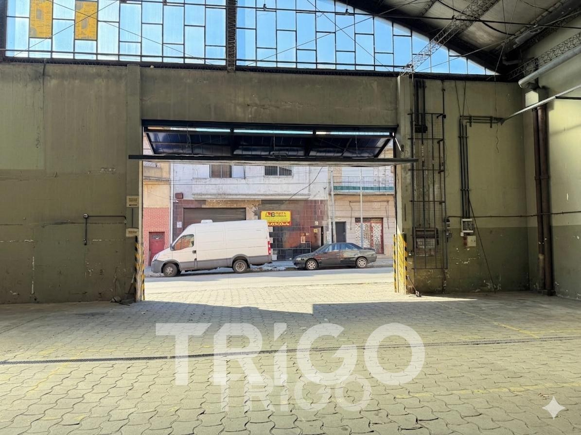 Foto de Deposito En Alquiler 1.000 M2 A Pocas Cuadras De Gral Paz Y Av. San, imagen 3