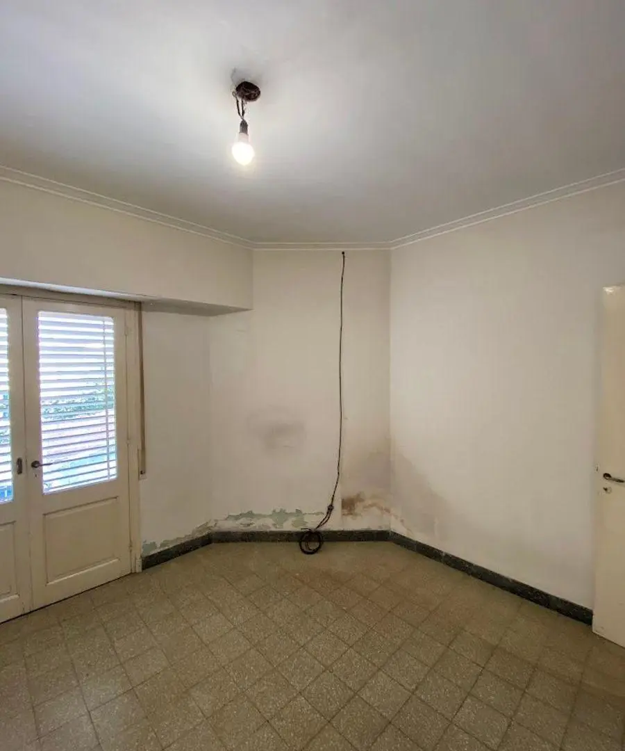 DR ZAVALLA esquina CRESPO- EN VENTA 5