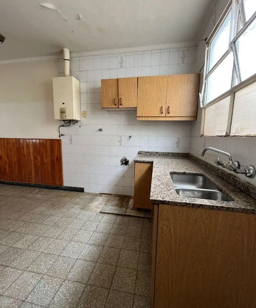 DR ZAVALLA esquina CRESPO- EN VENTA 4