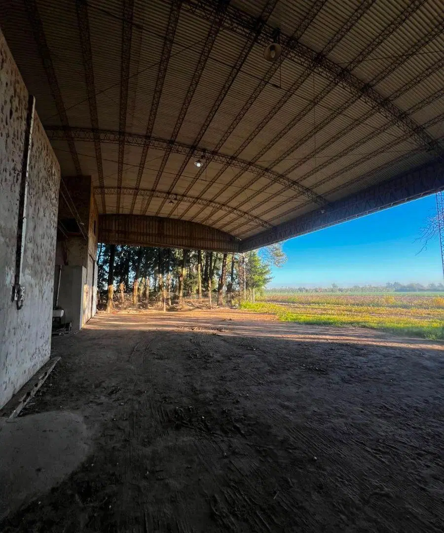 ALQUILER DE GALPON SOBRE AV DEL VALLE 11000 5