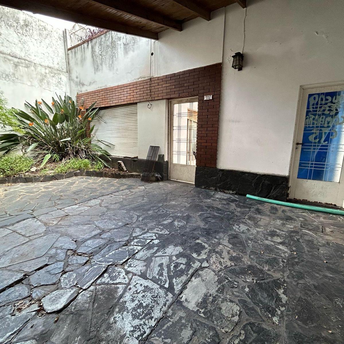 Casa en Venta 4 Ambientes Monte Castro a Refaccionar 4