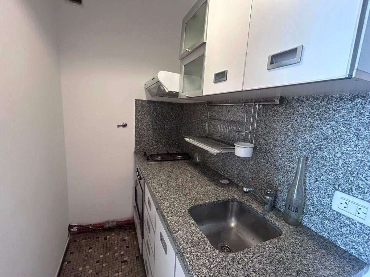Foto de DEPARTAMENTO EN ALQUILER 3 AMBIENTES RECOLETA BALCON, imagen 5