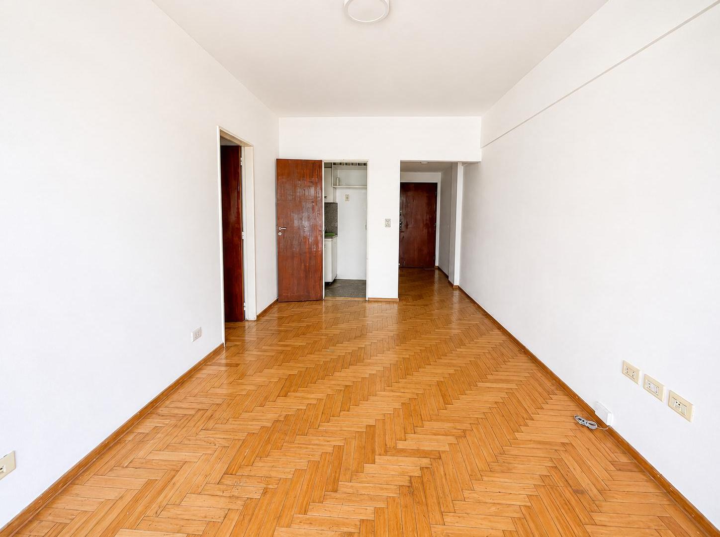 Foto de DEPARTAMENTO EN ALQUILER 3 AMBIENTES RECOLETA BALCON, imagen 1