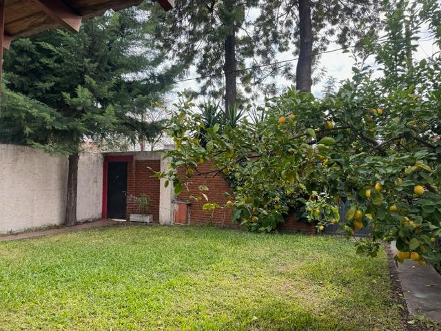 Muy Lindo Chalet en Castelar! 3