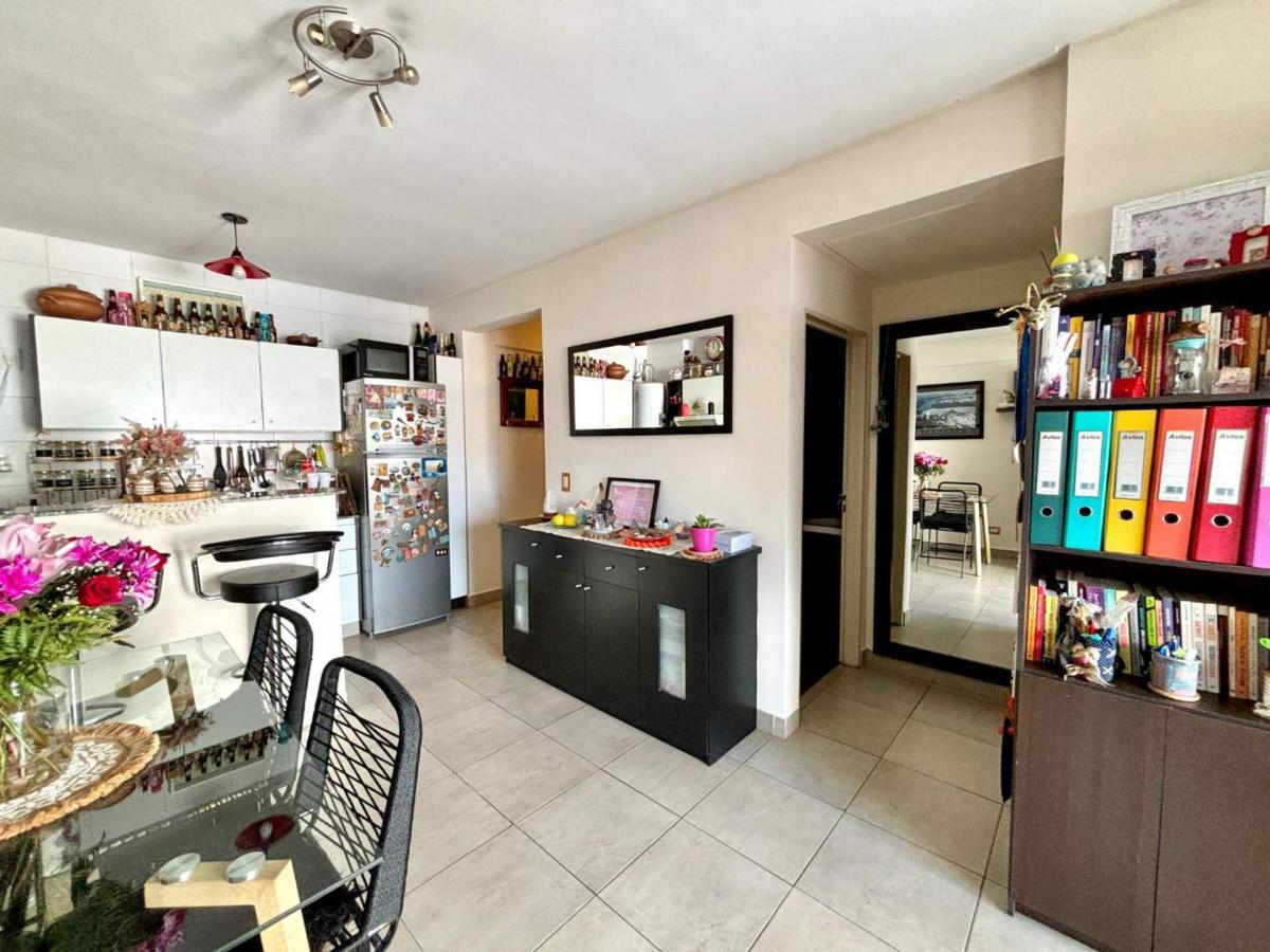 Impecable 2 Ambientes Villa Gral Mitre con Cochera 5