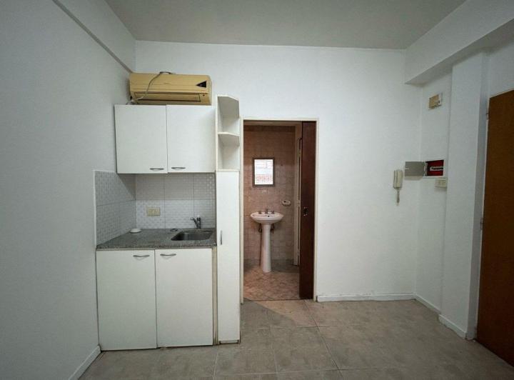 MONOAMBIENTE ALMAGRO - APTO PROF - APTO COMERCIAL 2