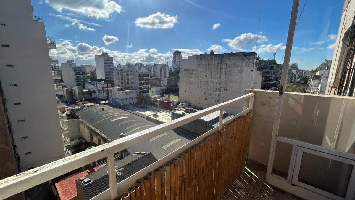 VENTA 2 AMBIENTES CON BALCON - ALMAGRO 5