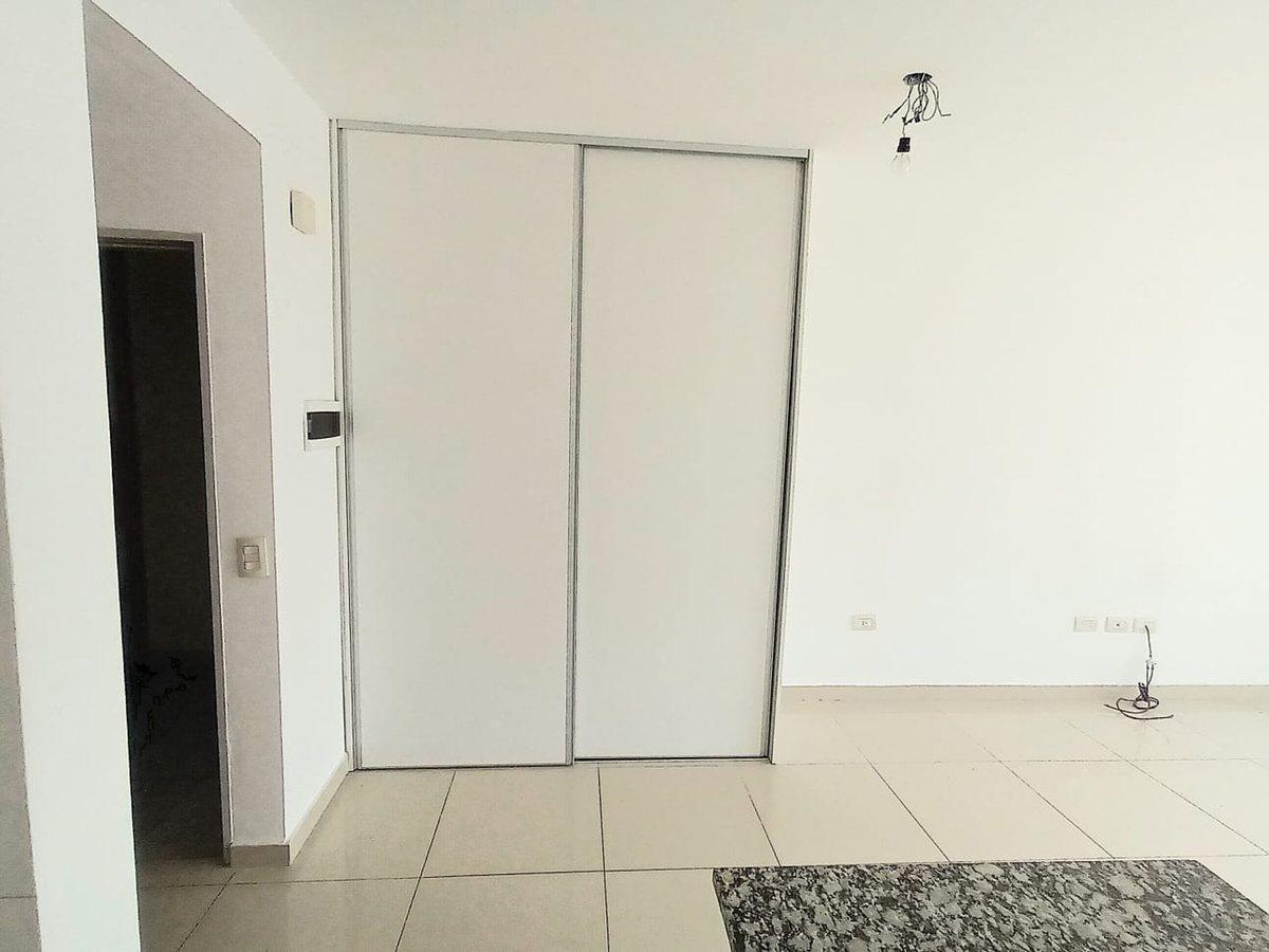 VENTA MONOAMBIENTE CON BALCON AL FRENTE ALMAGRO