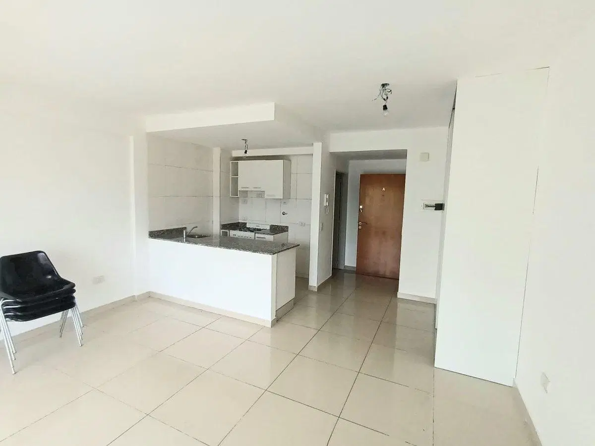 VENTA MONOAMBIENTE CON BALCON AL FRENTE ALMAGRO 4