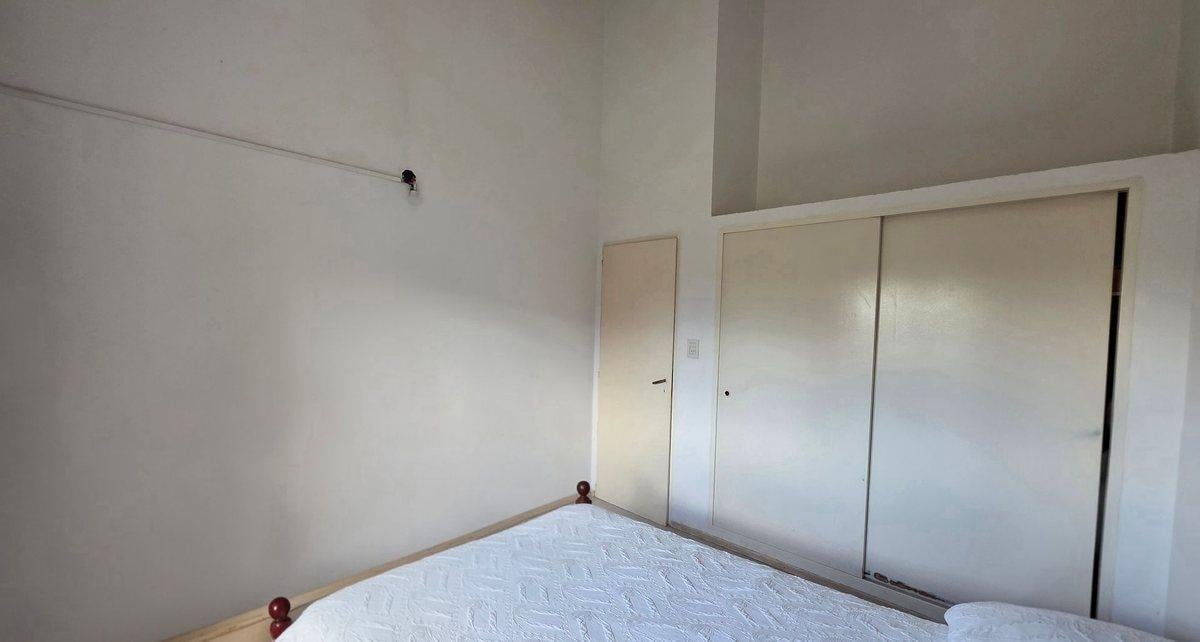 VENTA PH 4 AMBIENTES COCHERA PATIO PILAR CENTRO