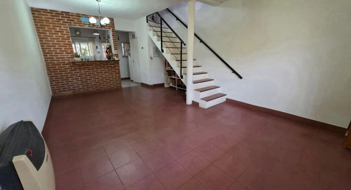 VENTA PH 4 AMBIENTES COCHERA PATIO PILAR CENTRO 4