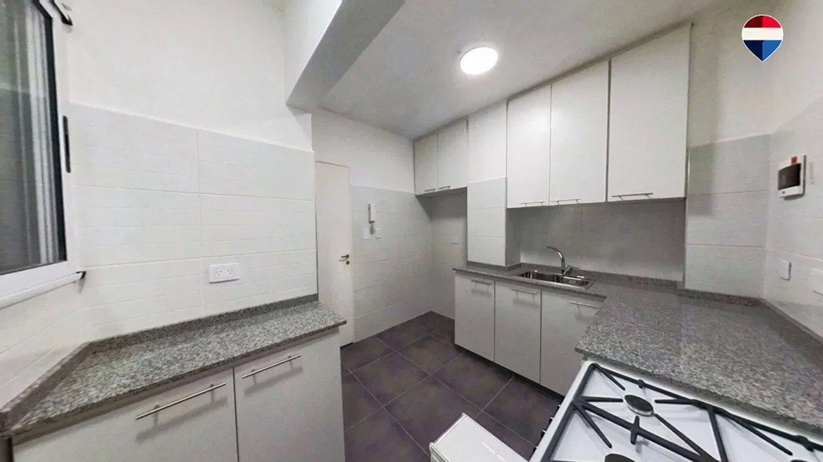 3 AMBIENTES RECICLADO MUY LUMINOSO CON BALCON 2
