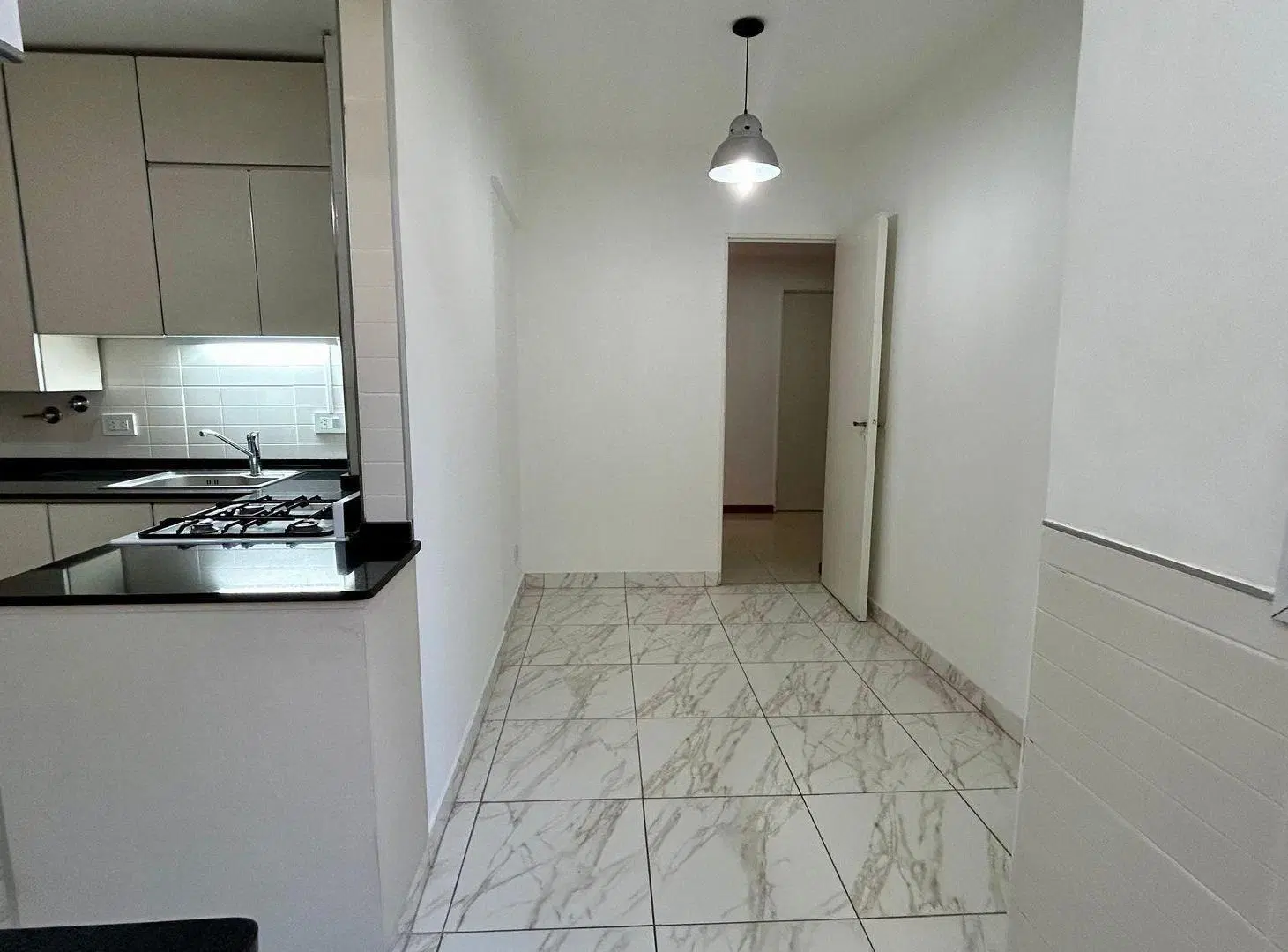 VENTA DEPARTAMENTO 3 AMB CON BALCON - ALMAGRO 4