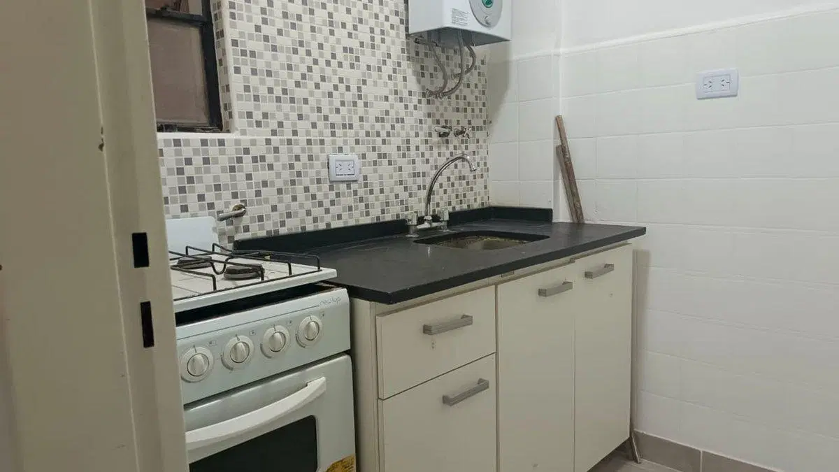 VENTA DEPTO 2 AMBIENTES CERCA DEL HOSP .ITALIANO 3