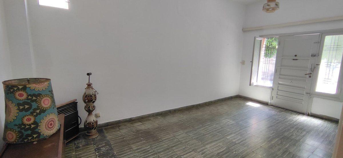 VENTA CASA MULTIFAMILIAR PABLO PODESTA OPORTUNIDAD