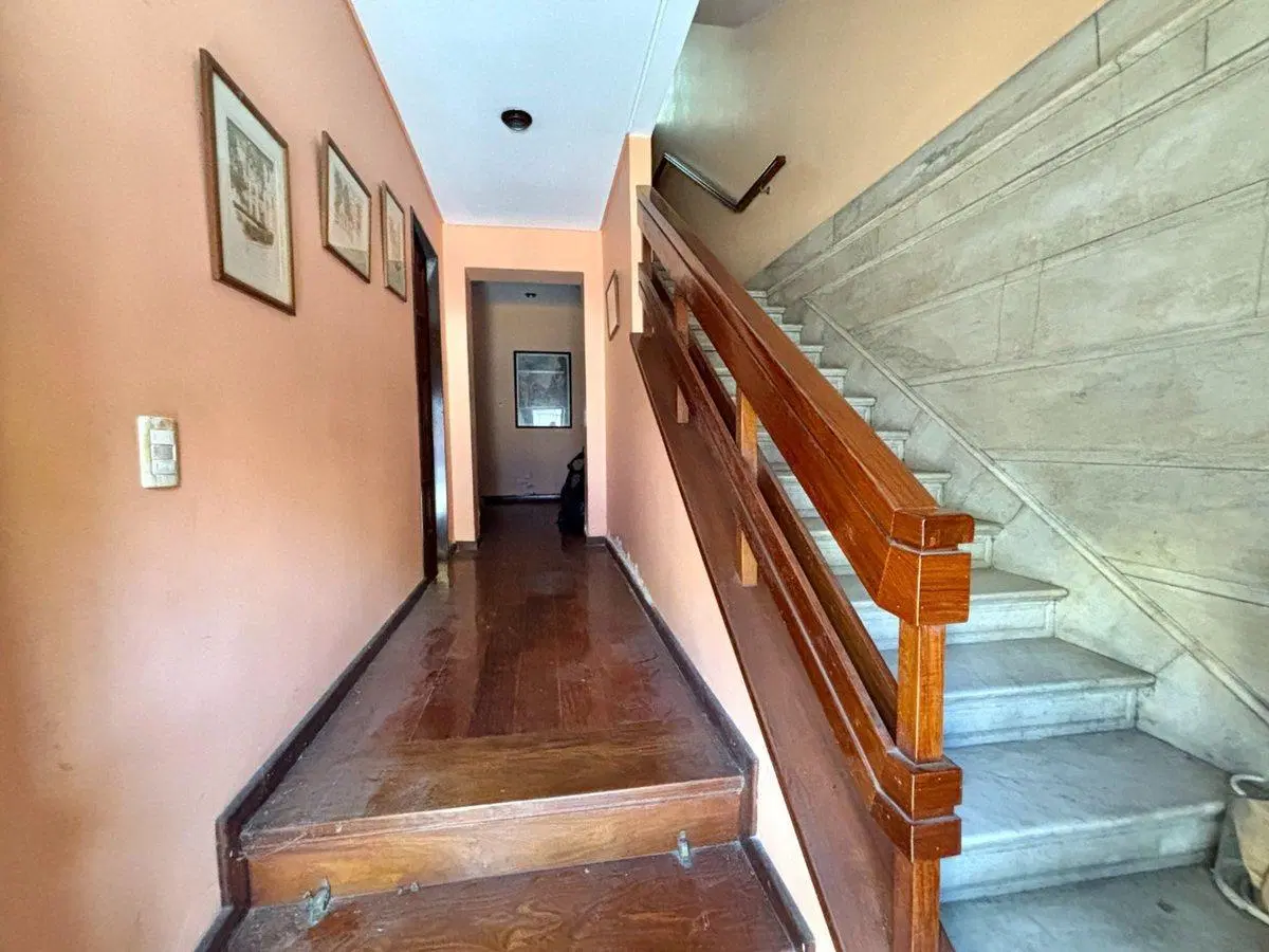 VENTA CASA 6 AMBIENTES ALMAGRO 2 PLANTAS COCHERA 3