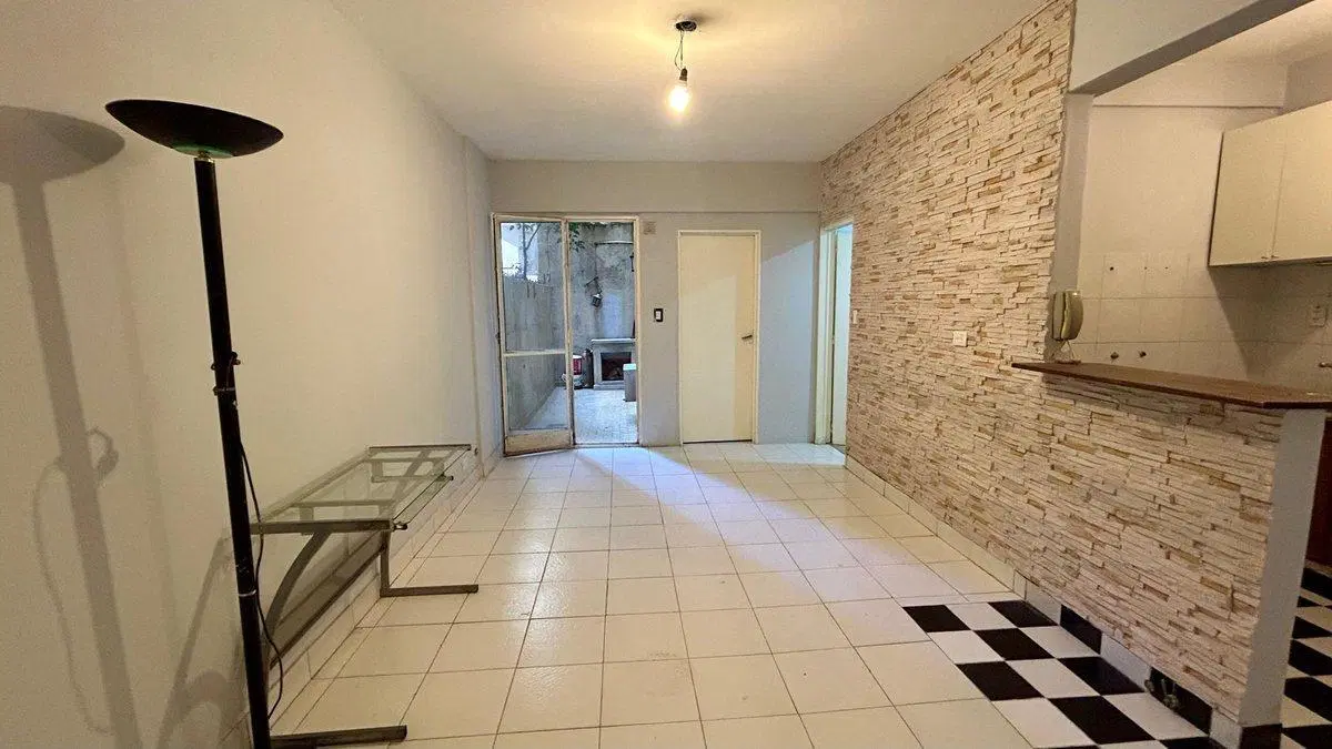 DEPARTAMENTO 2 AMBIENTES CON PATIO - BELGRANO 4