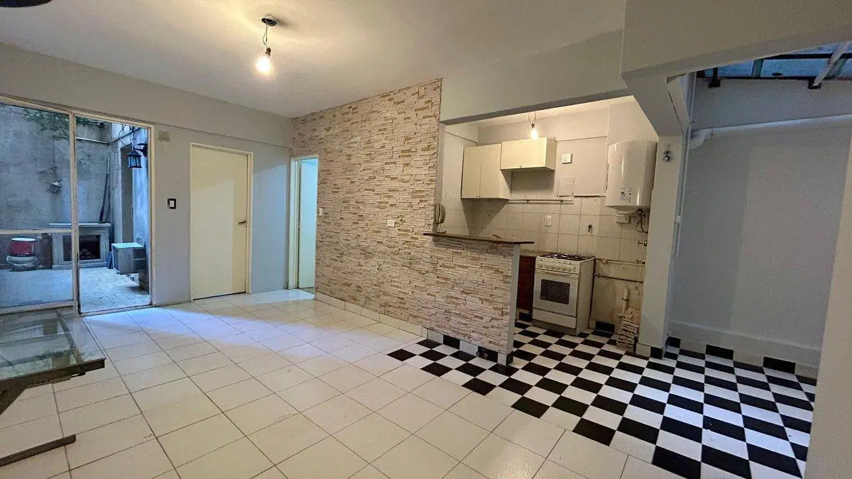 DEPARTAMENTO 2 AMBIENTES CON PATIO - BELGRANO 5