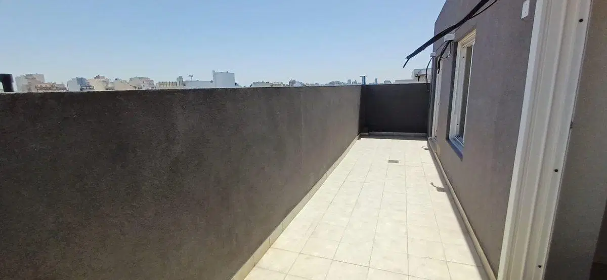 VENTA DEPARTAMENTO 3 AMBIENTES GRAN LUMINOSIDAD 8