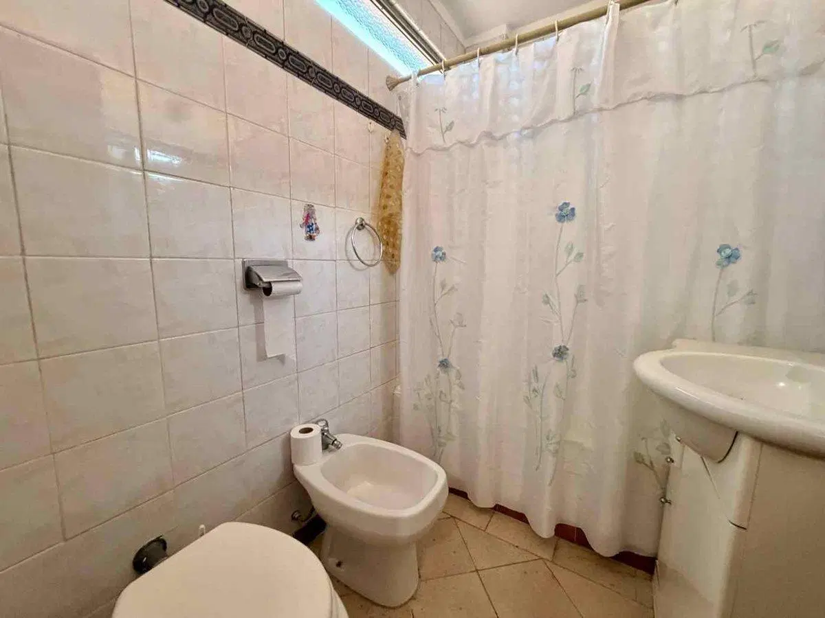 VENTA 3 AMBIENTES + DEPENDENCIA AL FRENTE ALMAGRO 2