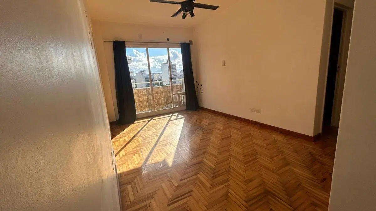 VENTA 2 AMBIENTES CON BALCON - ALMAGRO 5