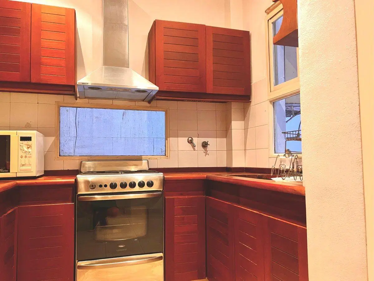 Departamento 3 ambientes frente a plaza San Martin 5