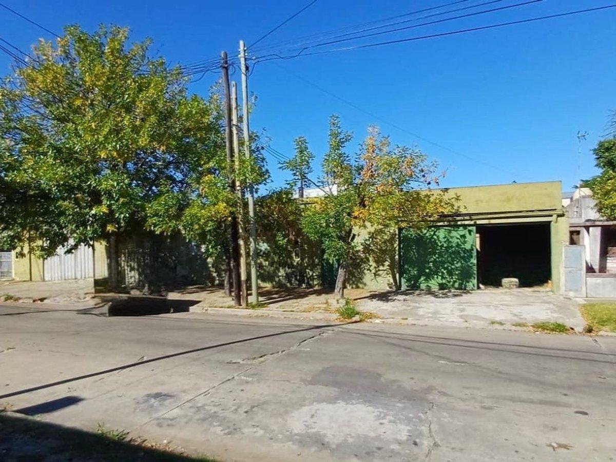 VENTA GALPON DEPOSITO LANUS O . MULTIPLES DESTINOS