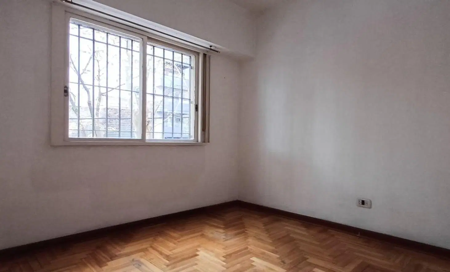 Venta departamento 2 amb. proximo a la Lanusita 8