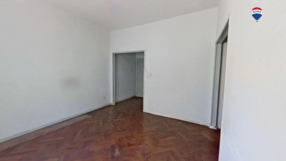VENTA PH 2 AMBIENTES 1 PISO POR ESCALERA ALMAGRO 4