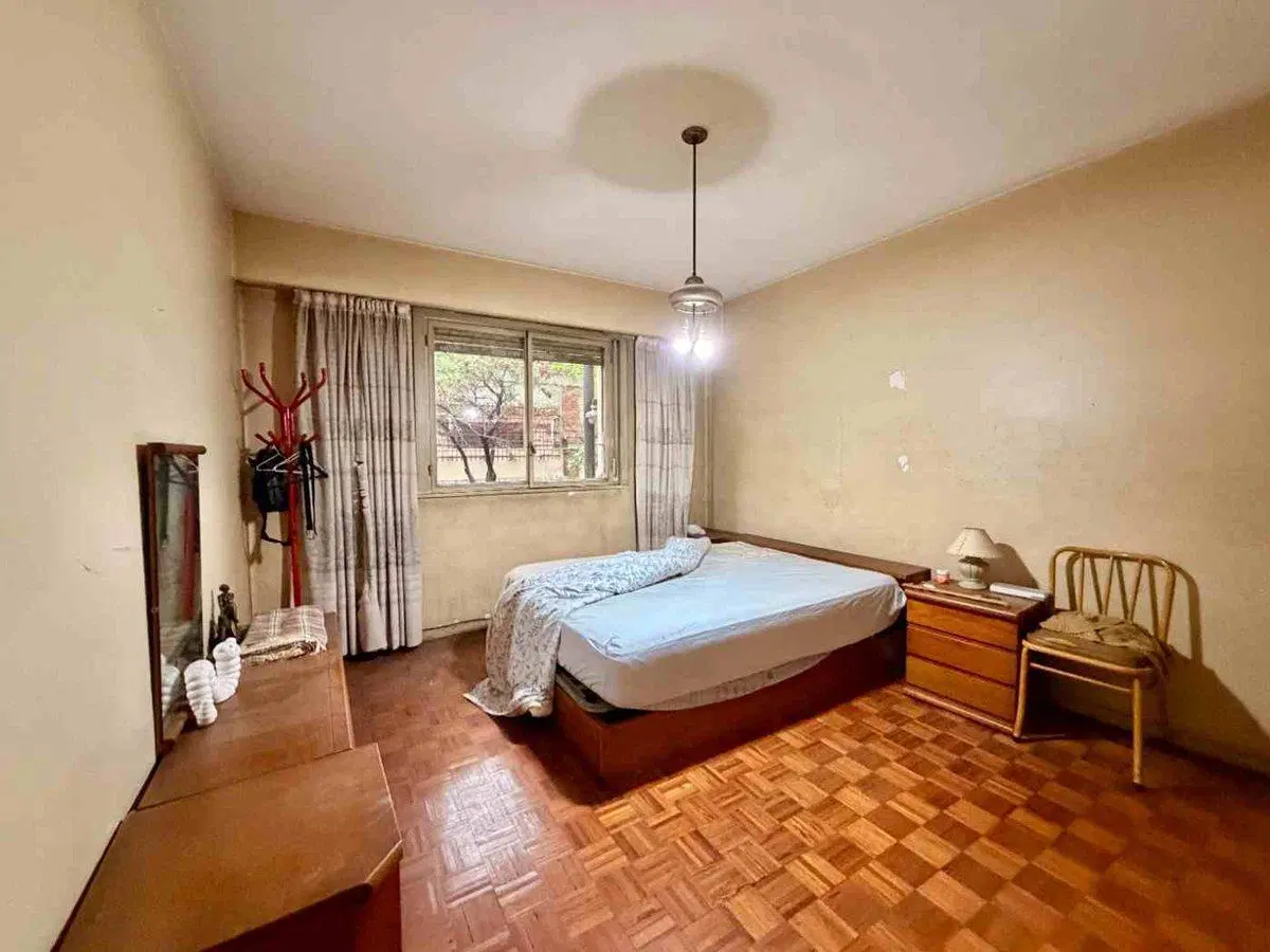VENTA AMPLIO 2 AMBIENTES ALMAGRO CON LAVADERO 4