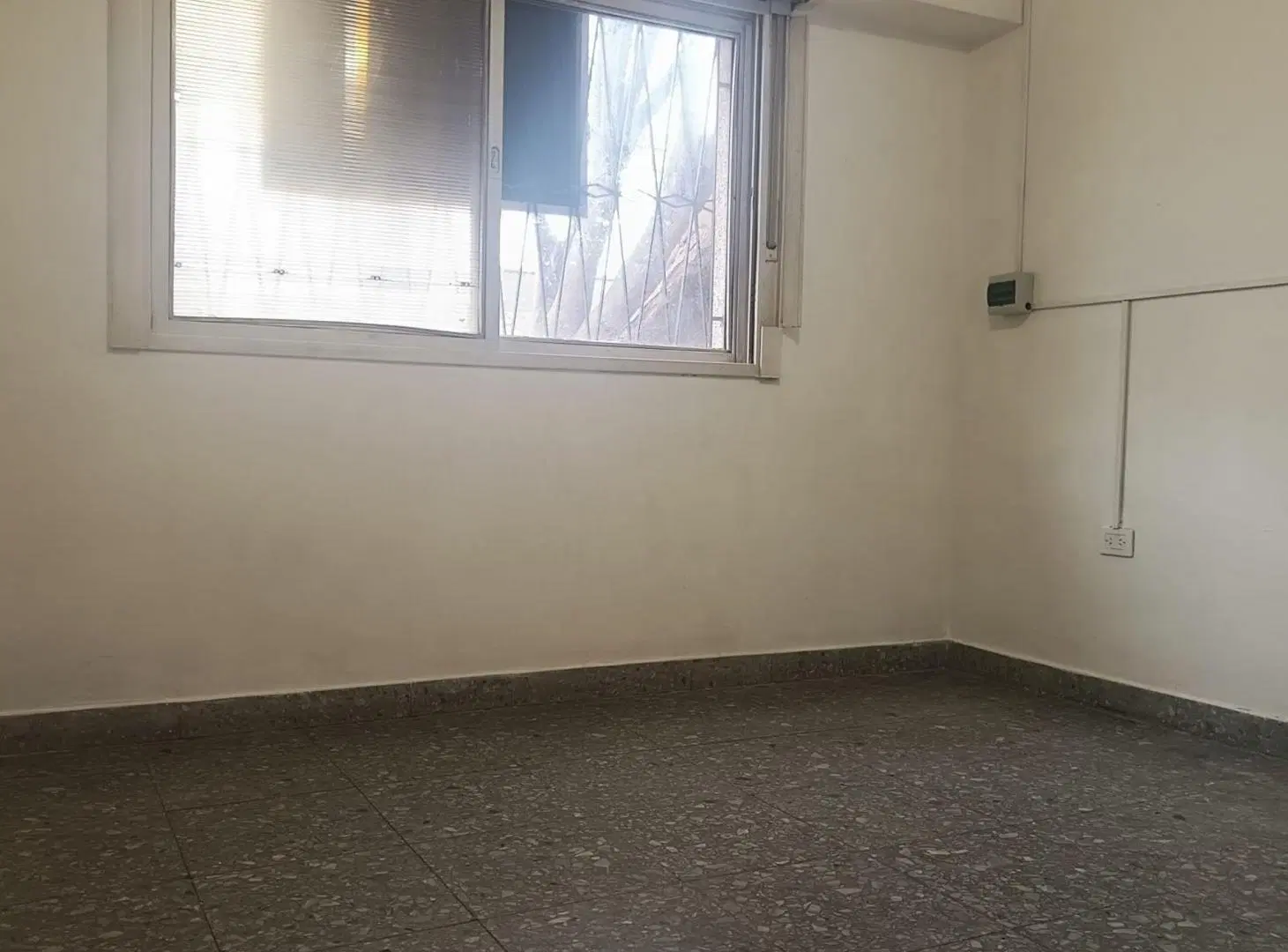 VENTA CASA 3 AMBIENTES Y MEDIO EN VILLA BOSCH 4